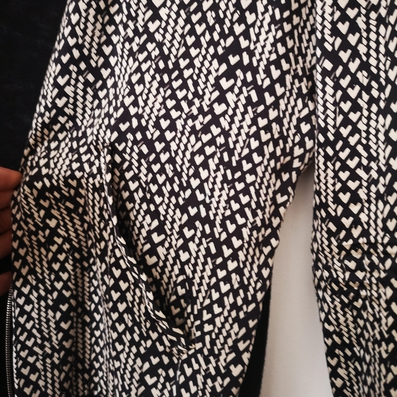 Majestic Filatures Deluxe Teeshirt Silk Bomber - Picture 9 of 11